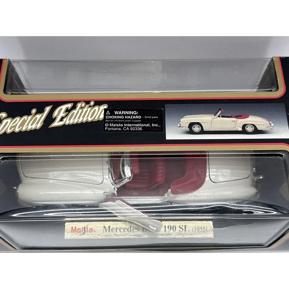 Maisto Special Edition Mercedes Benz 190SL Die cast Model 1:18 Scale Classic Red